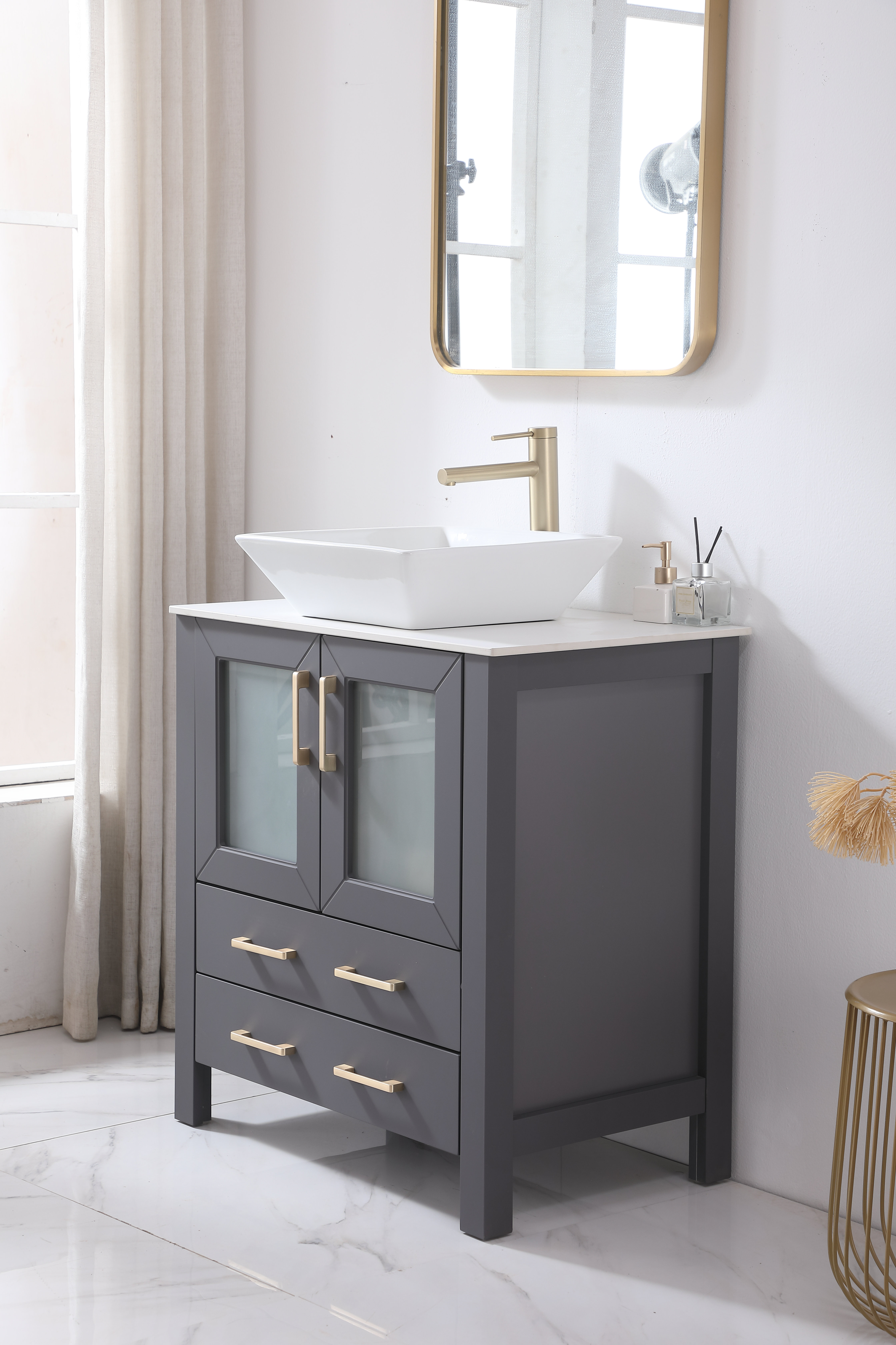 Ivy Bronx Meuble lavabo simple avec comptoir en céramique 30 po