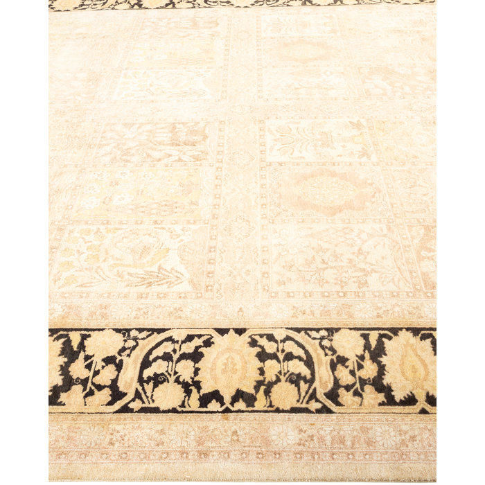 Hand-Knotted Ivory Wool Rectangular Area Rug with Fringe