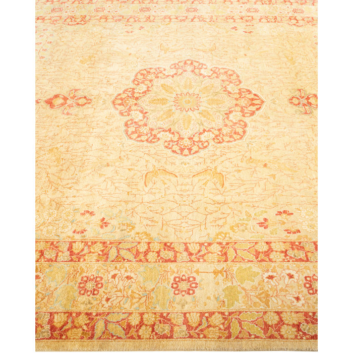 Handmade Oriental Wool Rectangular Rug in Yellow, 8' x 10'