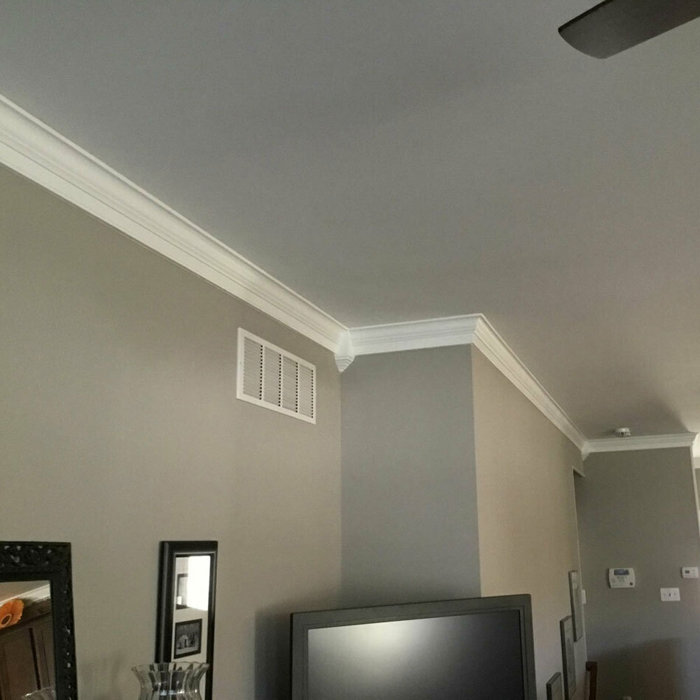 White Medium Crown Molding Inside Corner Block Pack of 4