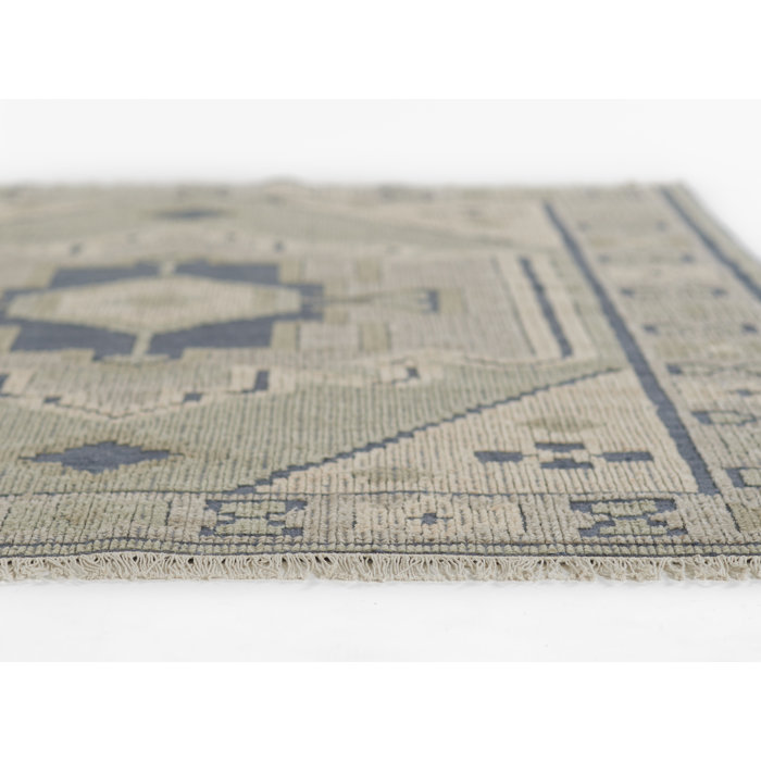 Cielo Blue and Beige Handwoven Wool 9' x 12' Rug