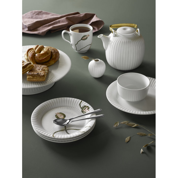Elegant White Ceramic Ribbed 11.8" Round Cake Stand