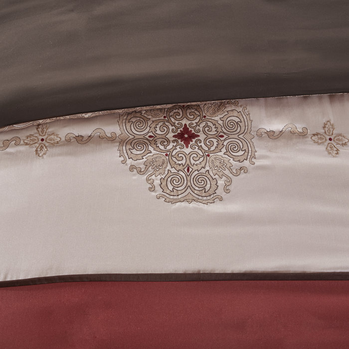 Red Jacquard Queen 24-Piece Microfiber Bedding Set