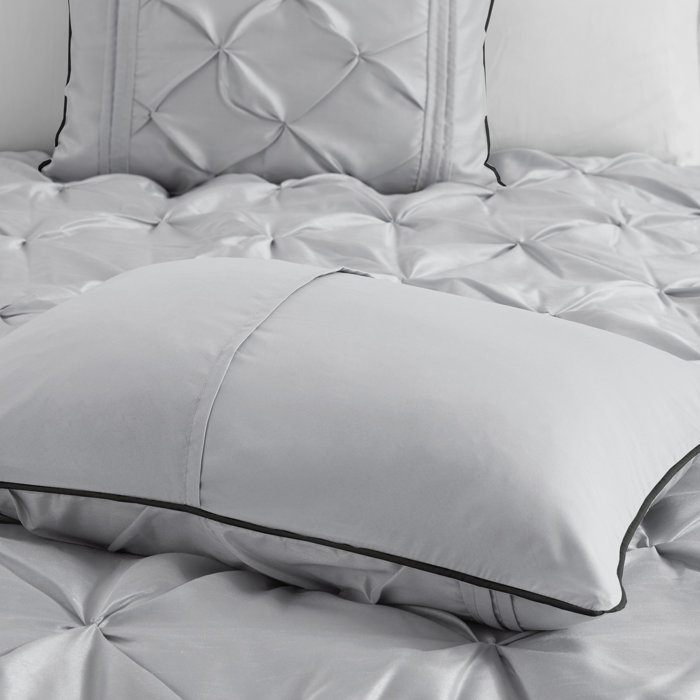 Laurel 7-Piece Grey Tufted Queen Comforter Set