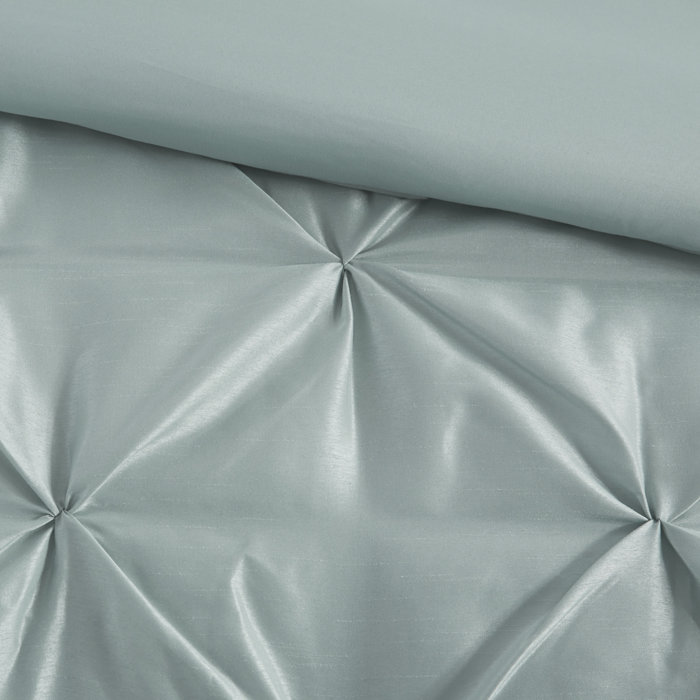 Blush Full 7-Piece Tufted Comforter Set with Decorative Pillows