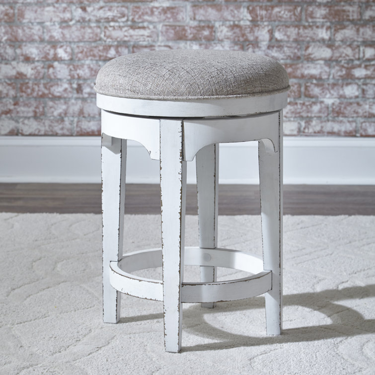 Traditional Swivel 25'' Counter Stool in Antique White