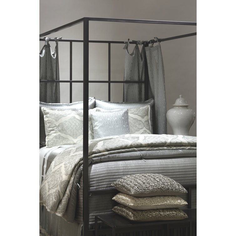 Elegant Mystery Queen Cotton & Silk Quilt Coverlet