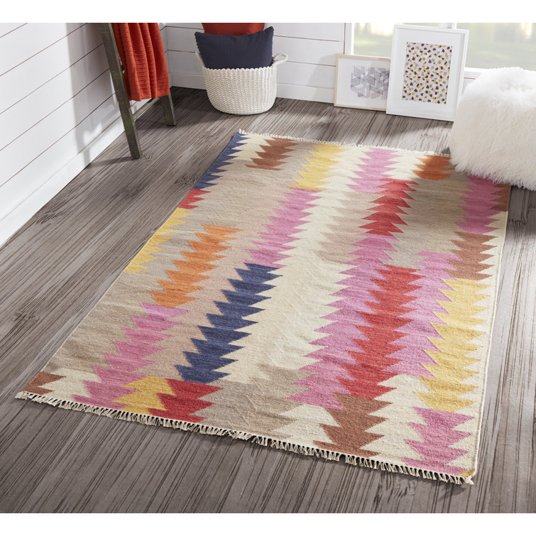 Caravan Geometric Handwoven Wool and Synthetic Red Area Rug
