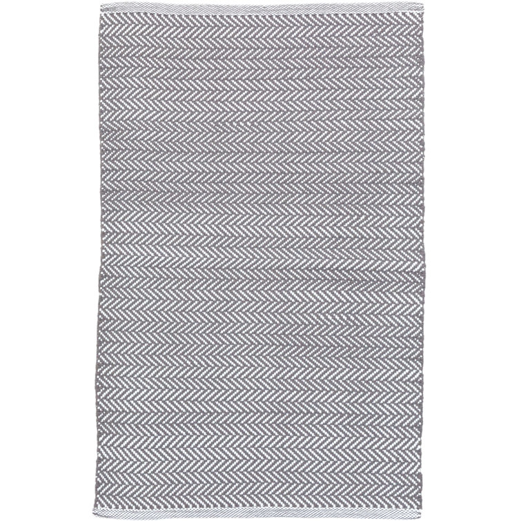 Gray and White Herringbone 4' x 6' Synthetic Flatweave Rug