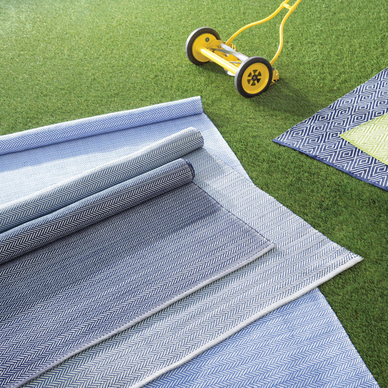 Denim and Ivory Herringbone 9' x 12' Synthetic Flat Woven Rug