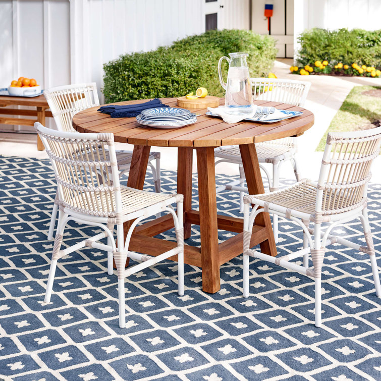 Ivory and Navy Handwoven Reversible Synthetic Rug, 2' x 3'