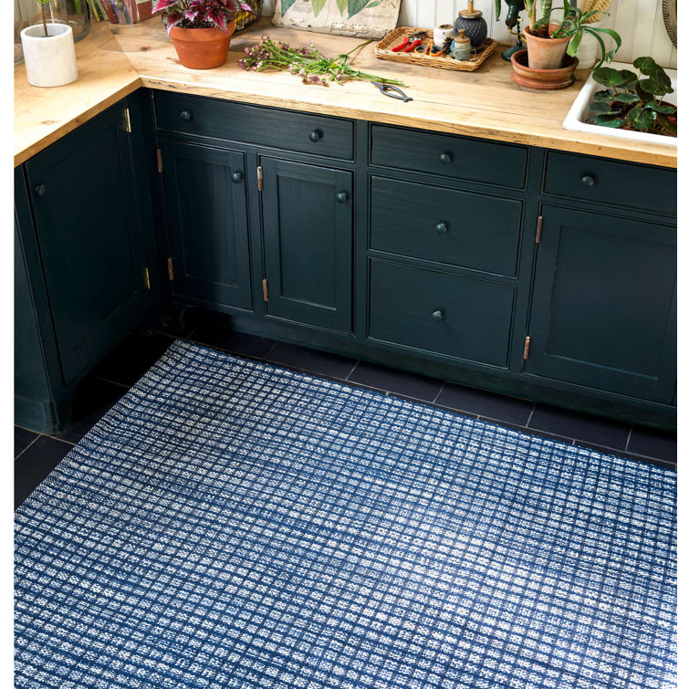 Coco Blue Checkerboard Handwoven Indoor/Outdoor Rug 2' x 3'