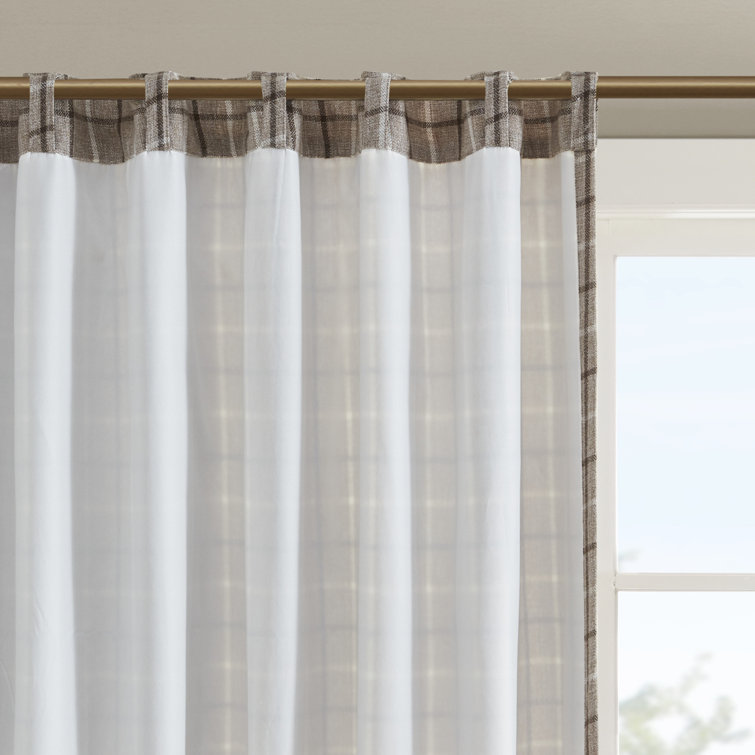 Gray Plaid Light-Filtering Polyester Curtain Panel with Fleece Lining