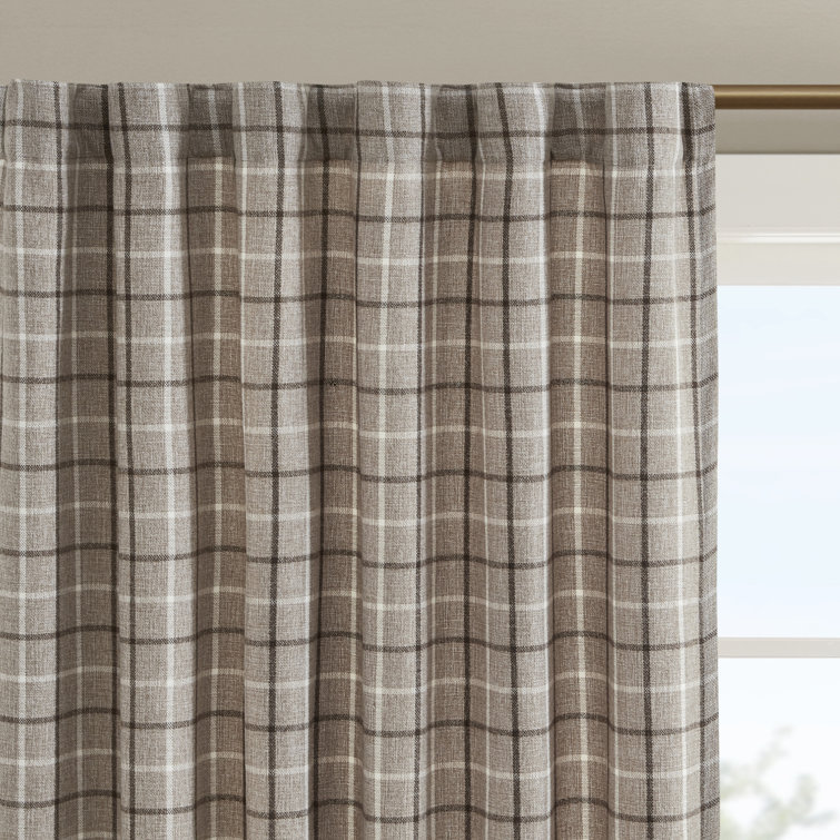 Gray Plaid Light-Filtering Polyester Curtain Panel with Fleece Lining