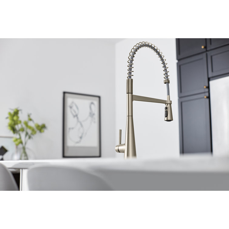 Spot Resist Stainless Steel Single Handle Pull Down Kitchen Faucet
