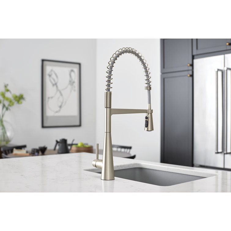 Spot Resist Stainless Steel Single Handle Pull Down Kitchen Faucet