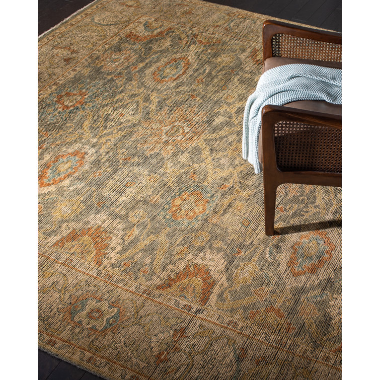 Hand-Knotted Gray Wool 9' x 12' Elegant Fringe Area Rug