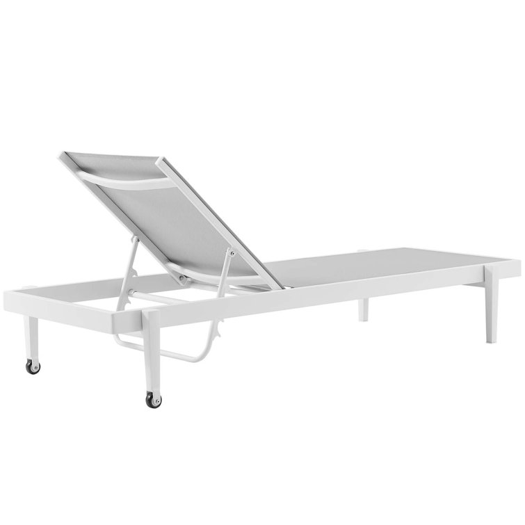 White Aluminum Adjustable Outdoor Chaise Lounge