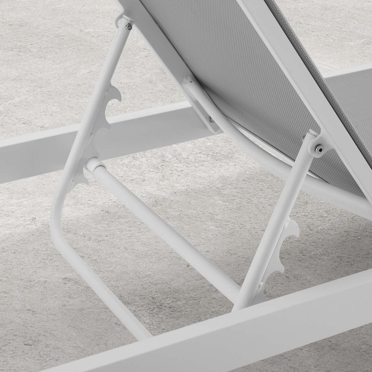 White Aluminum Adjustable Outdoor Chaise Lounge