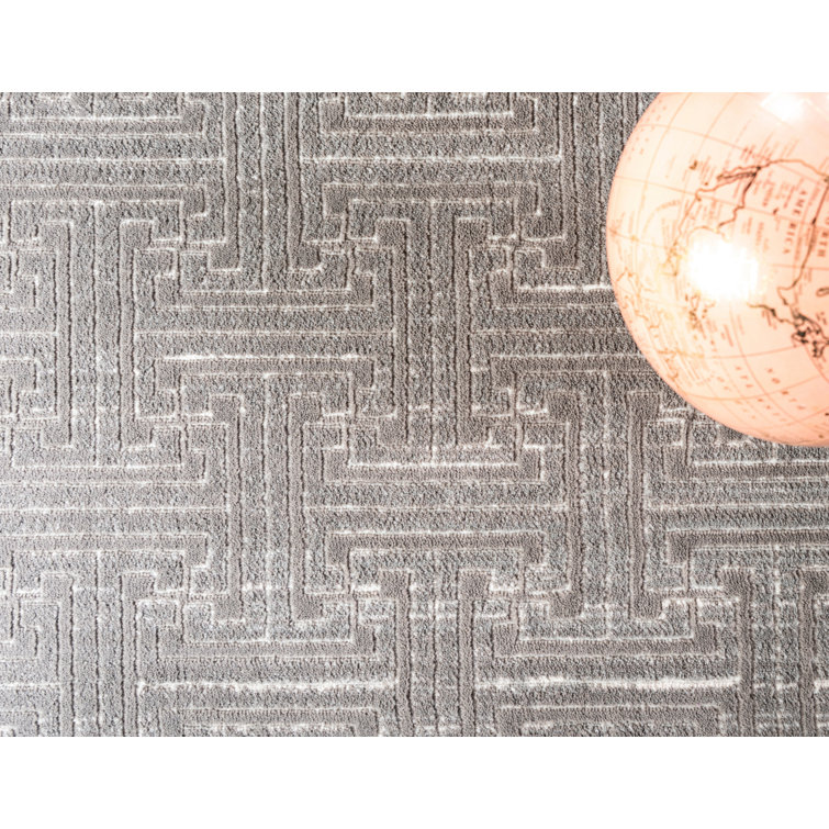 Gray Geometric 8' x 10' Stain-Resistant Synthetic Rug