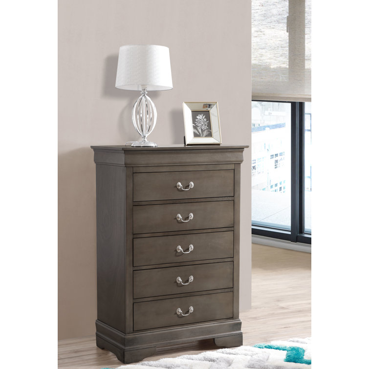Transitional Gray 5-Drawer Chest with Metal Handles and Dovetail Drawers