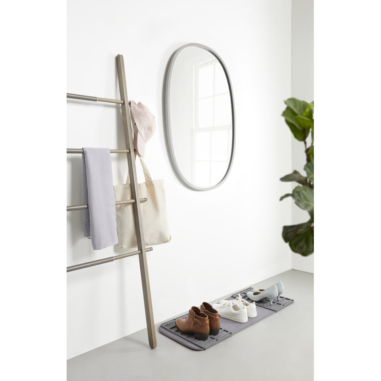 Compact Charcoal Gray Shoe Drying Rack with Ultra-Absorbent Mat