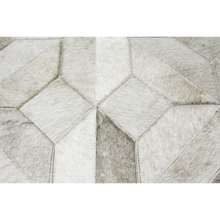 Handmade Gray Geometric Cowhide Rectangular 8' x 10' Area Rug