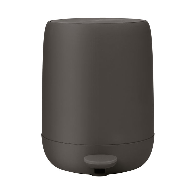 Magnet Charcoal Plastic Pedal Bin with Soft-Close Lid