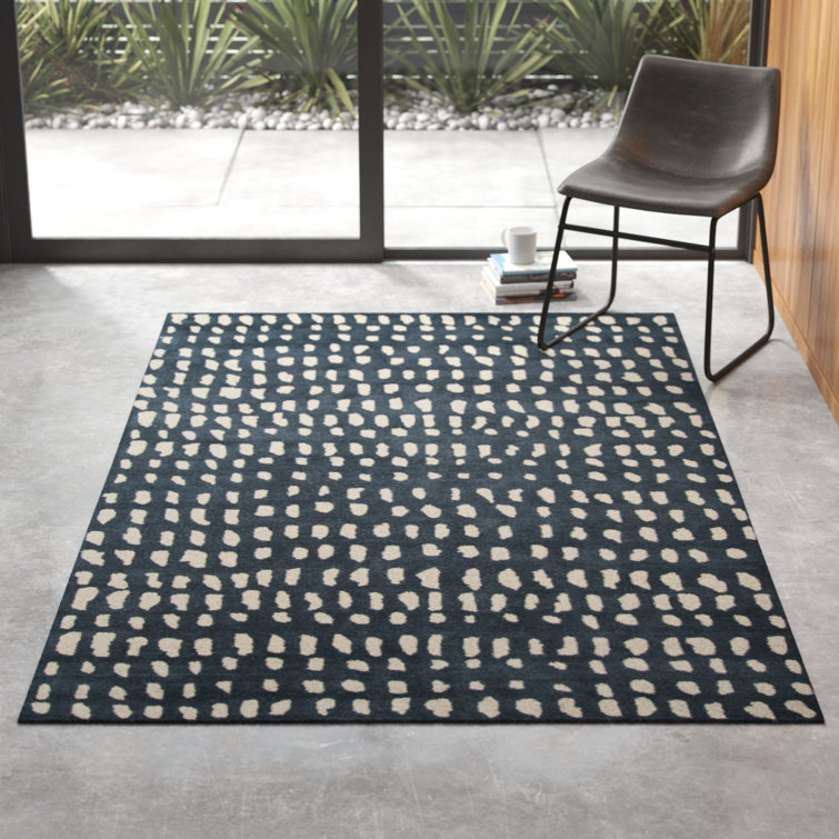 Navy and White Hand-Tufted Wool Rectangular Rug 8' x 10'