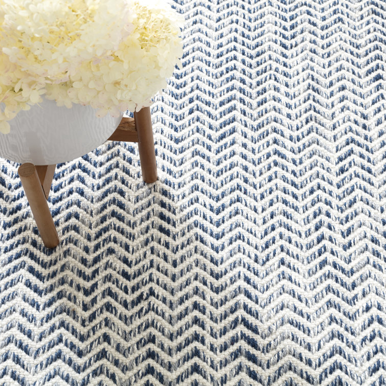 Coastal Herringbone Blue and Ivory 8' x 10' Handwoven Wool Blend Area Rug