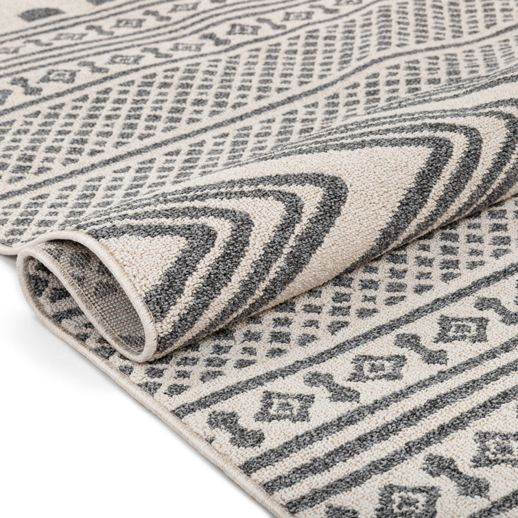 Gray Geometric Medium Pile Synthetic Area Rug