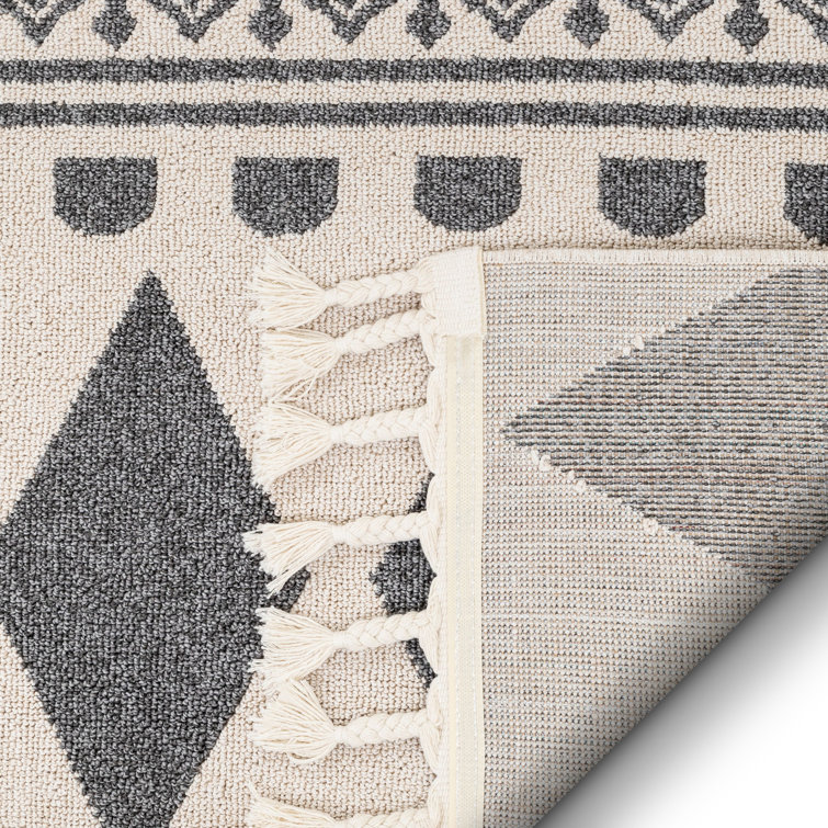 Gray Geometric Medium Pile Synthetic Area Rug