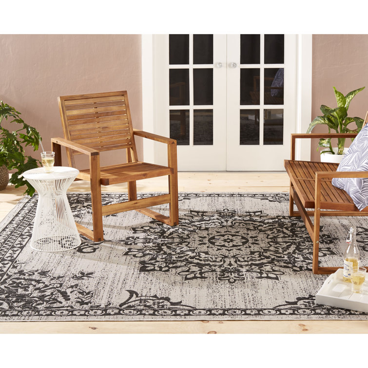 Gray and Black Medallion Synthetic Indoor/Outdoor Area Rug