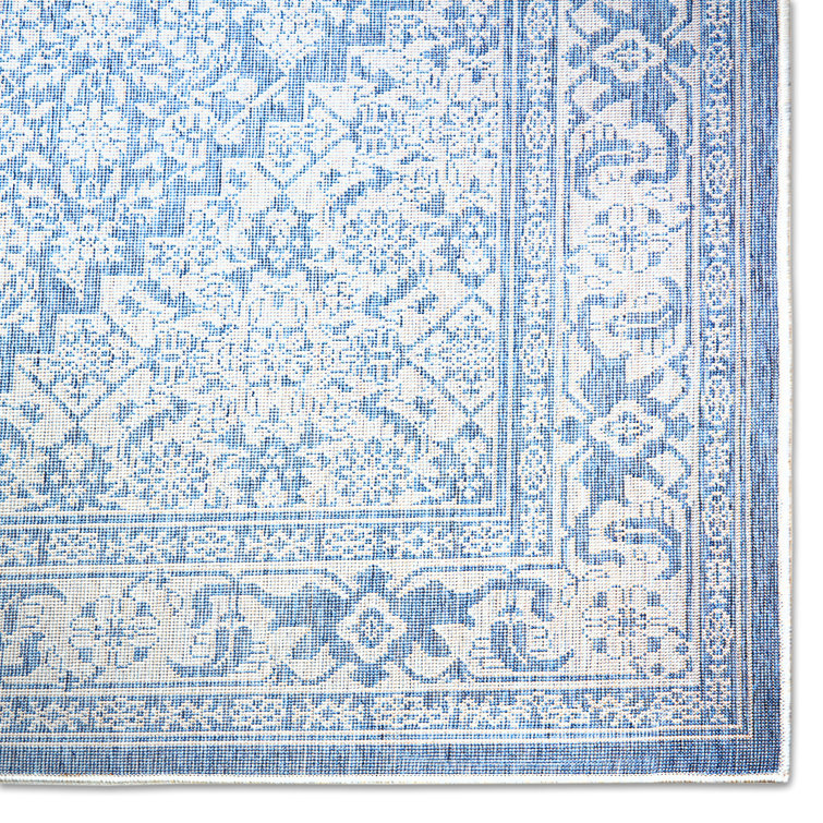 Blue/Gray Medallion 8' x 10' Easy-Care Synthetic Area Rug