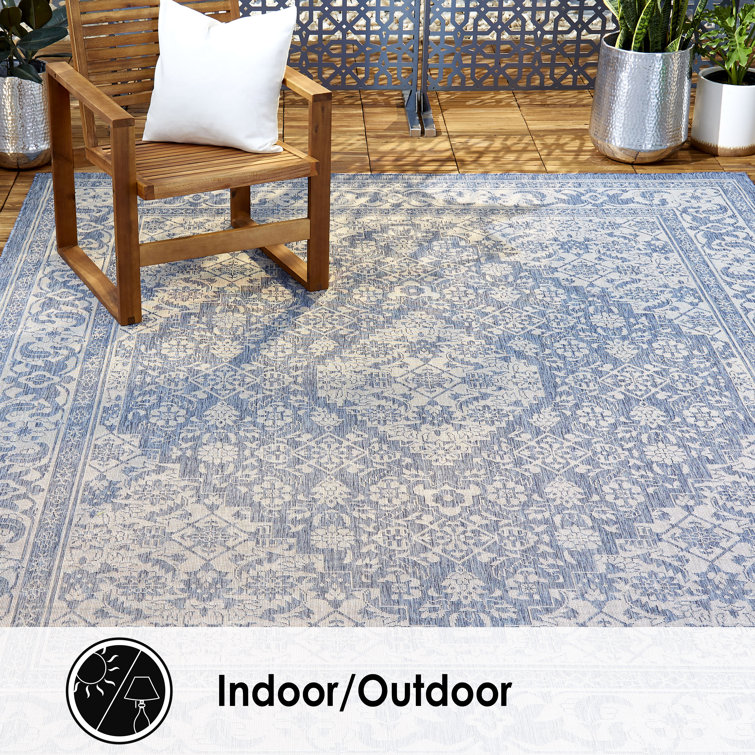 Blue/Gray Medallion 8' x 10' Easy-Care Synthetic Area Rug