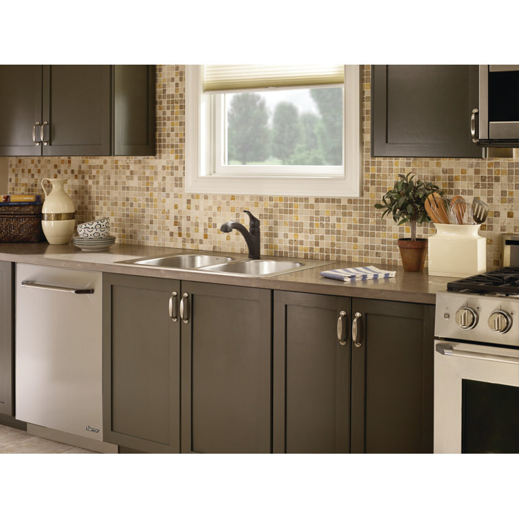 Matte Black Single Handle Pull-Out Kitchen Faucet