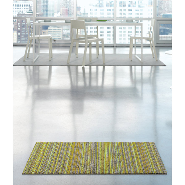 Chilewich Skinny Stripe Citron Modern Outdoor Vinyl Mat