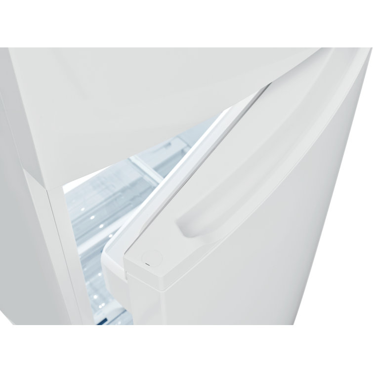 White Energy Star Top Freezer Refrigerator with Ice Maker