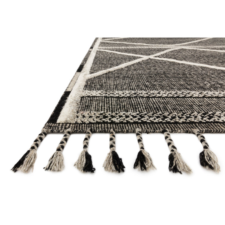 Gray Geometric Hand-Knotted Wool 2' x 3' Rug with Fringe