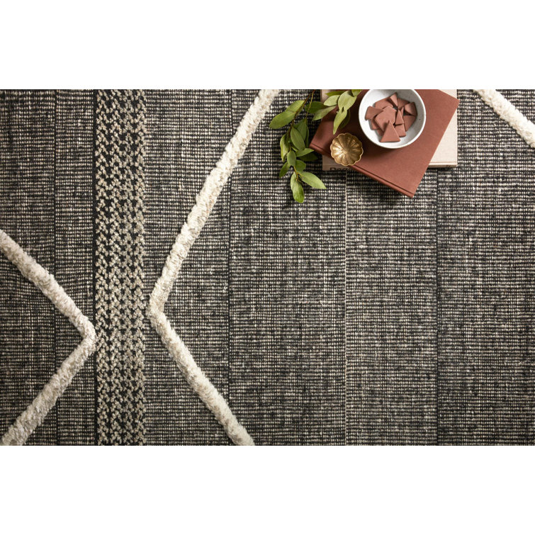 Gray Geometric Hand-Knotted Wool 2' x 3' Rug with Fringe