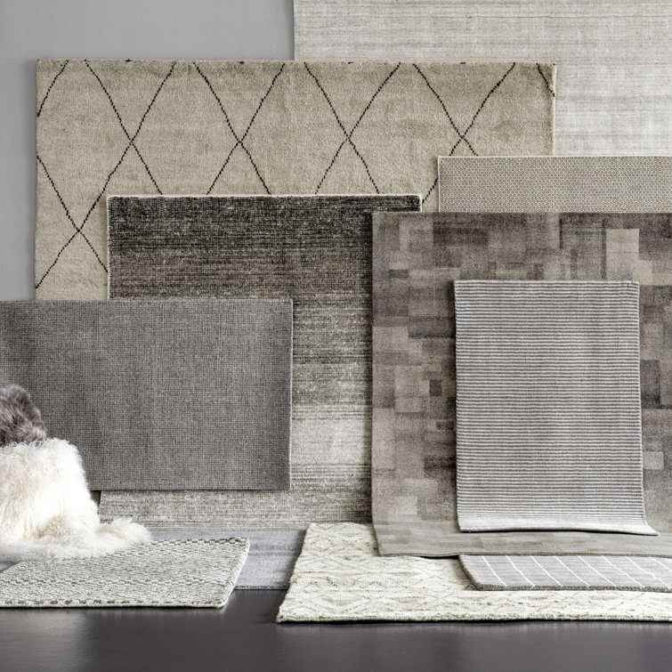 Farmhouse Stripe Hand-Knotted Wool-Viscose Blend Rug in Light Grey