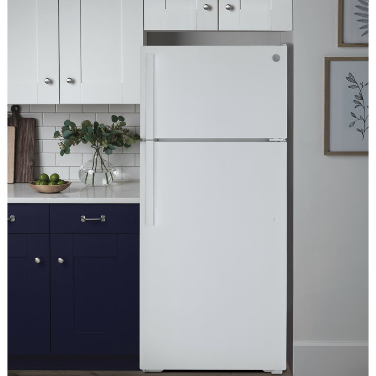 White 21.9 Cu. Ft. Energy Star Top Freezer Refrigerator