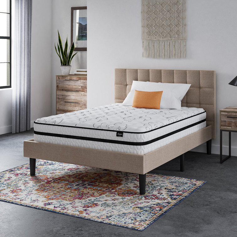 Full Size White Hybrid Mattress with Gel Memory Foam
