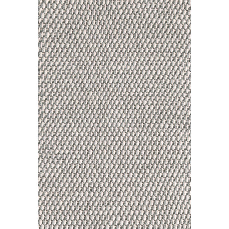 Platinum and Ivory Geometric 5'x8' Reversible Indoor/Outdoor Rug