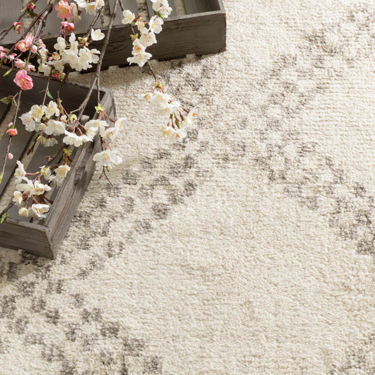 Zillah Gray Hand-Knotted Wool Geometric Rug 2' x 3'