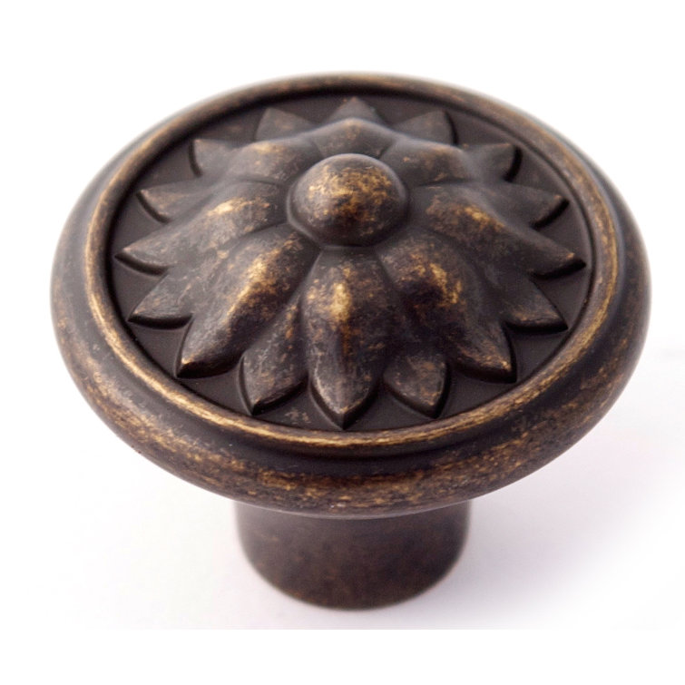 Barcelona Finish Traditional Brass Cabinet Knob