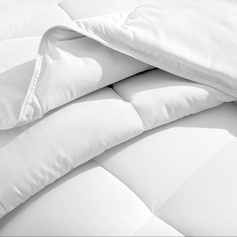 Ultra-Soft White Microfiber Twin Comforter Duvet Insert