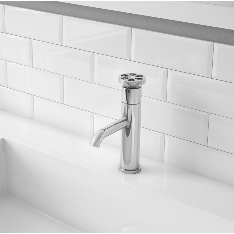 Nova Chrome Single-Hole Single-Handle Bathroom Faucet