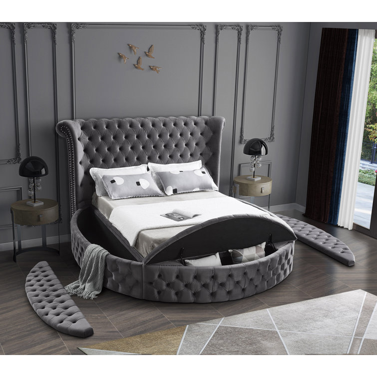 Luxus Gray Velvet King Bed with Tufted Upholstery