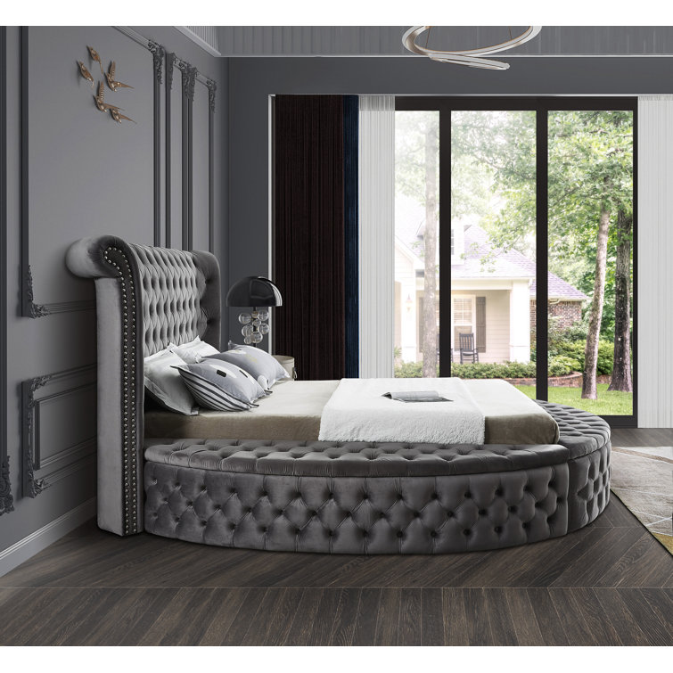Luxus Gray Velvet King Bed with Tufted Upholstery